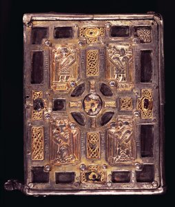 Book-Shrine tai Cumdach of Molaise, n. 1001-25 (pronssipinnoitettu hopealla) (katso myös 120797 ja 228637)